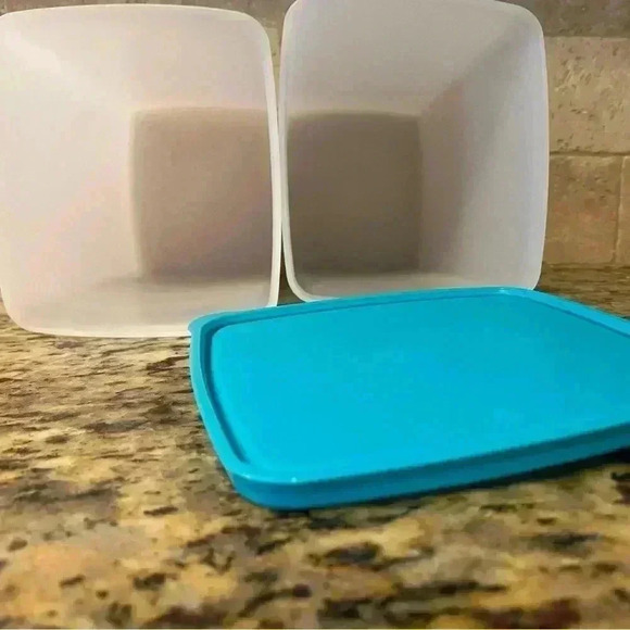 Vintage Tupperware Storage Containers X 3 - Picture 5 of 5